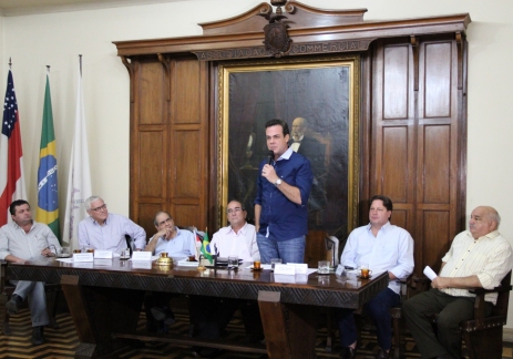 Henrique Oliveira apresenta propostas em 5º encontro da Ação Empresarial
