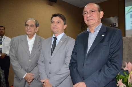 Presidente José Roberto Tadros acompanha posse da nova diretoria da Fecomércio Amapá