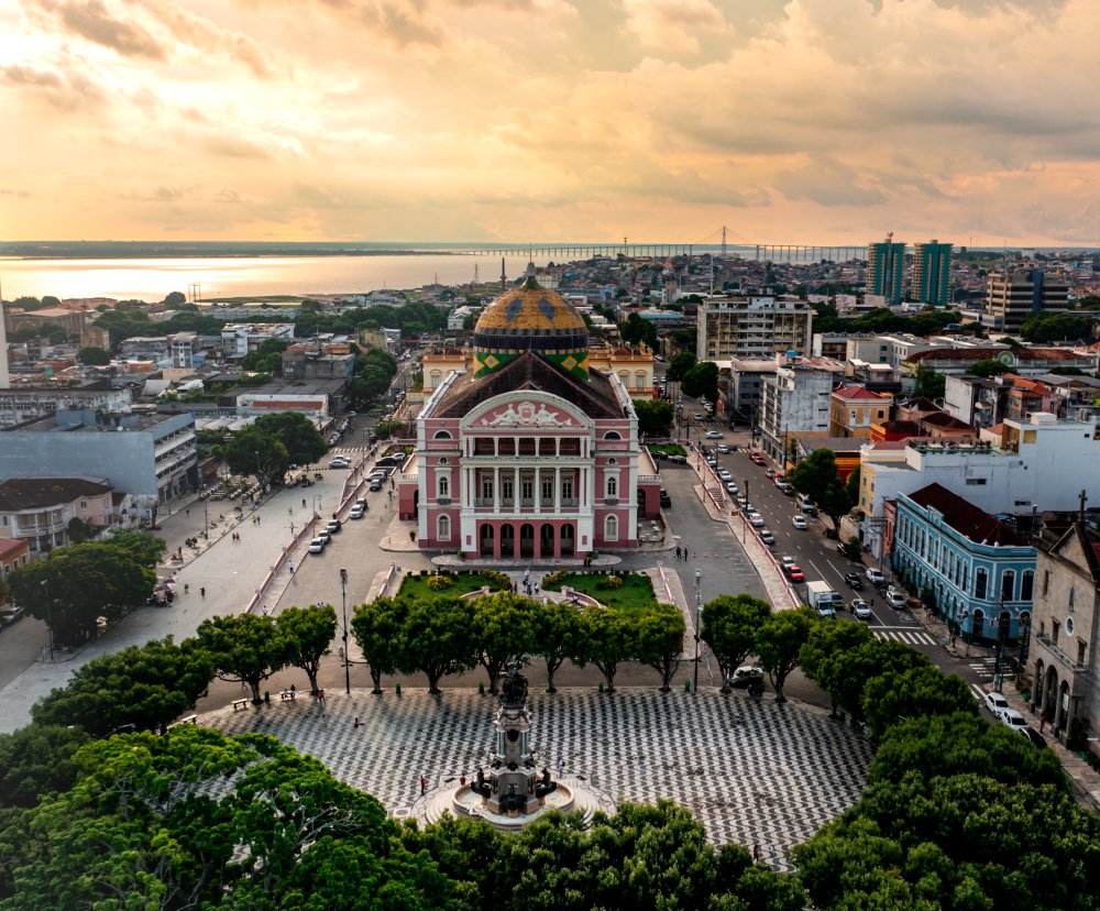 Fecomércio AM divulga horário de funcionamento do comércio no feriado de aniversário de Manaus (24/10)